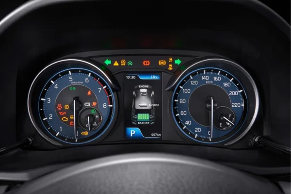 ertiga-hybrid-9-600x400-1.webp
